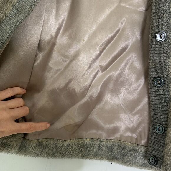 Vintage 1950s Furry Cardigan With Silk Lining Danella Sportswear - Picture 11 of 12